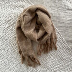 Cozy Thick Scarf Women's Beige NEW